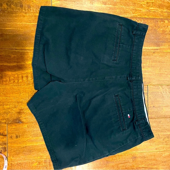 Tommy Hilfiger Classic Black Shorts Women’s Size 12 - Picture 3 of 10